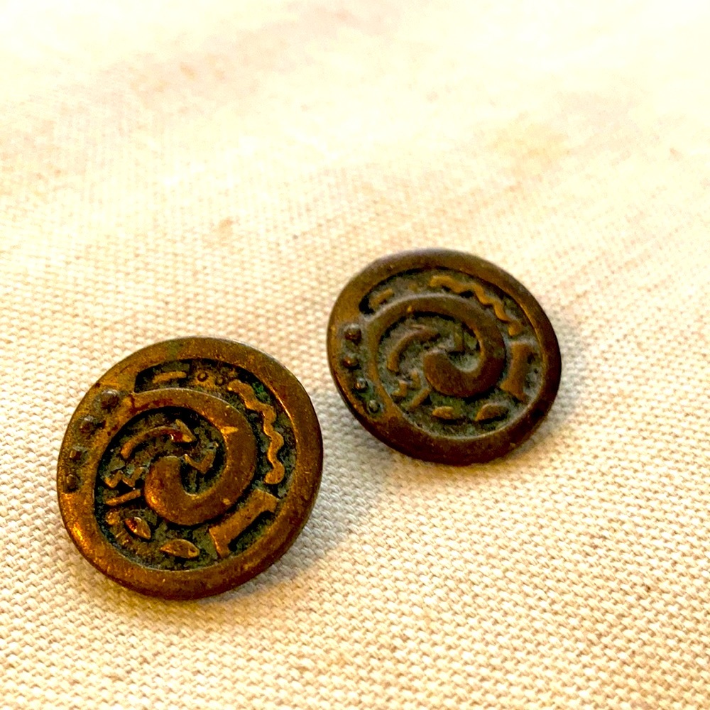 5/$25 Chico’s copper rustic swirl clip earrings